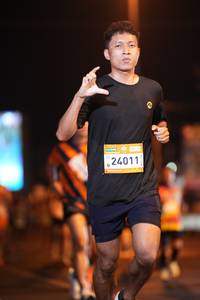 BIB: 24011
                            <button type="button" onclick="openModal(23216838)" class="btn btn-primary btn-sm float-right btn-popup" data-toggle="modal" data-target=".modal-high-quality">
                        <i class="fas fa-shopping-cart"></i> Add to Cart
                    </button>
                                            <button type="button" onclick="isThisMe(23216838, true)" class="btn btn-success btn-sm float-right btn-popup btn-isme hidden" data-toggle="tooltip" data-placement="bottom" title="นี่คือรูปของคุณใช่ไหม คลิกที่นี่เพื่อเอาเข้าอัลบั้ม">
                        <i class="fas fa-plus"></i> Add to album
                    </button>
                    <button type="button" onclick="isThisMe(23216838, false)" class="btn btn-warning btn-sm float-right btn-popup btn-isnotme hidden">
                        <i class="fas fa-ban"></i> Remove from album
                    </button>